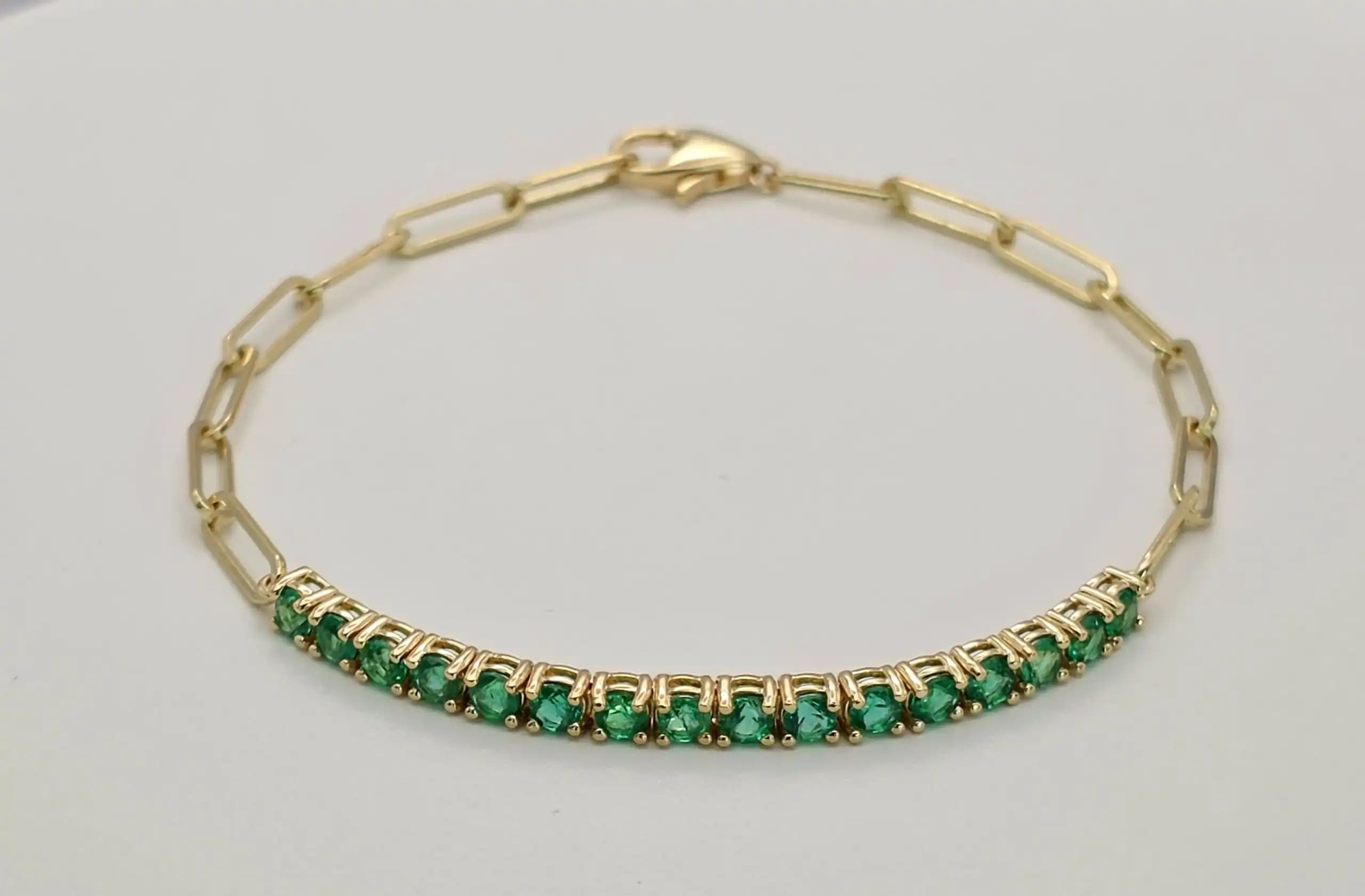 1.23 cts round natural emerald bar bracelet in 14K white gold