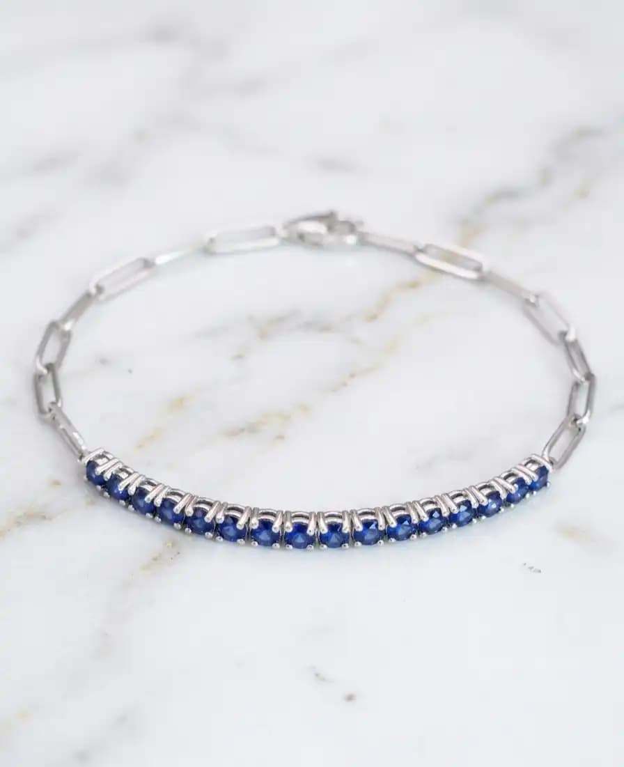 1.64 cts Round natural blue sapphire tennis bracelet in 14K white gold