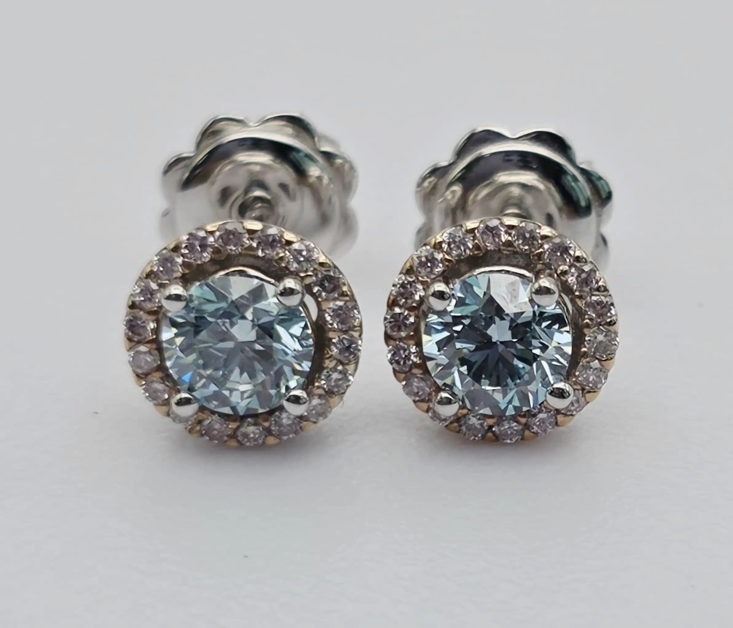 Blue Diamond Halo Stude Earring With PushBack