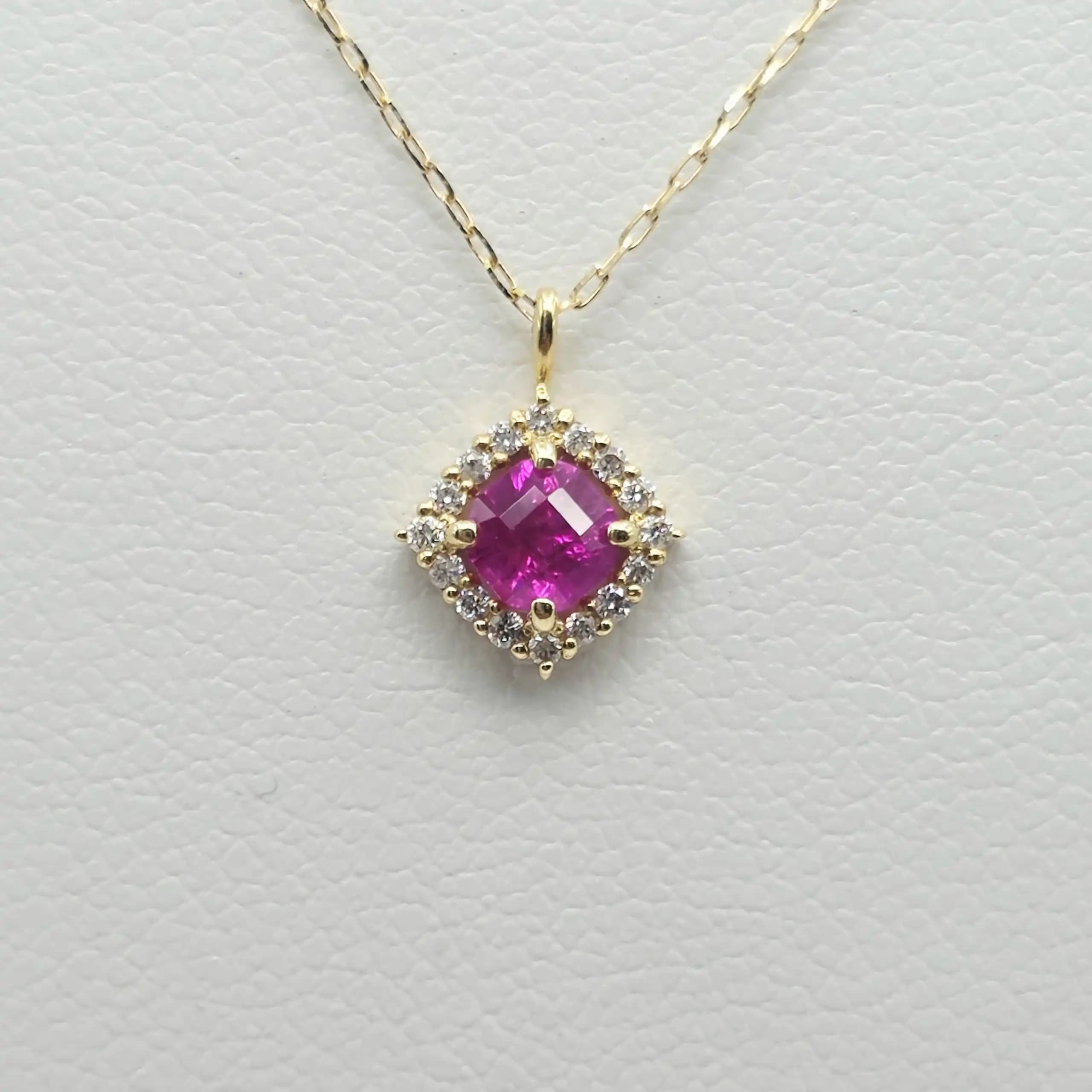 0.20 ct Cushion shape natural ruby with holo diamond pendent necklace