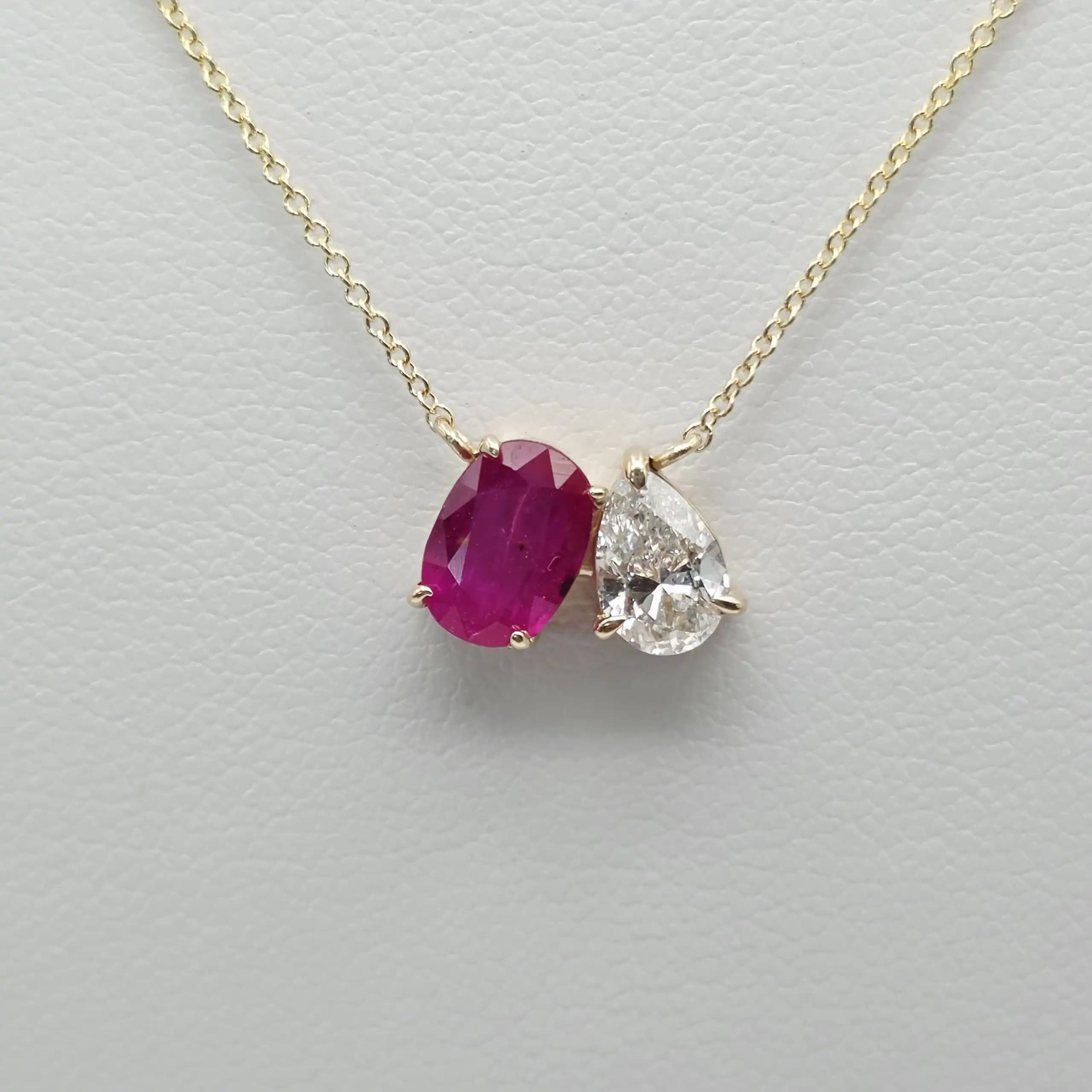 2 Cts Oval shape Natural ruby and 1 cts pear shape natural diamond necklace