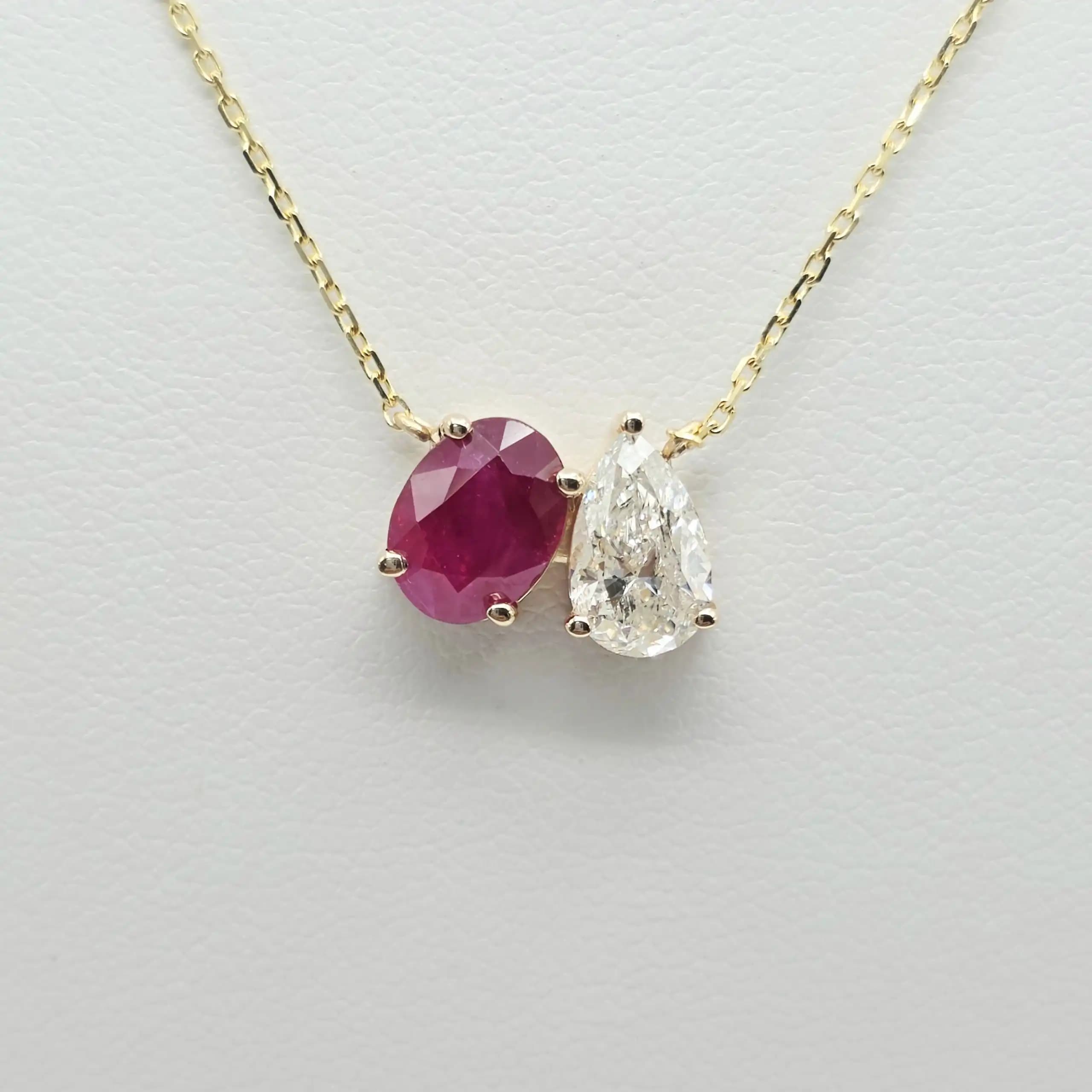 2 Cts Oval shape Natural ruby and 1 cts pear shape natural diamond necklace