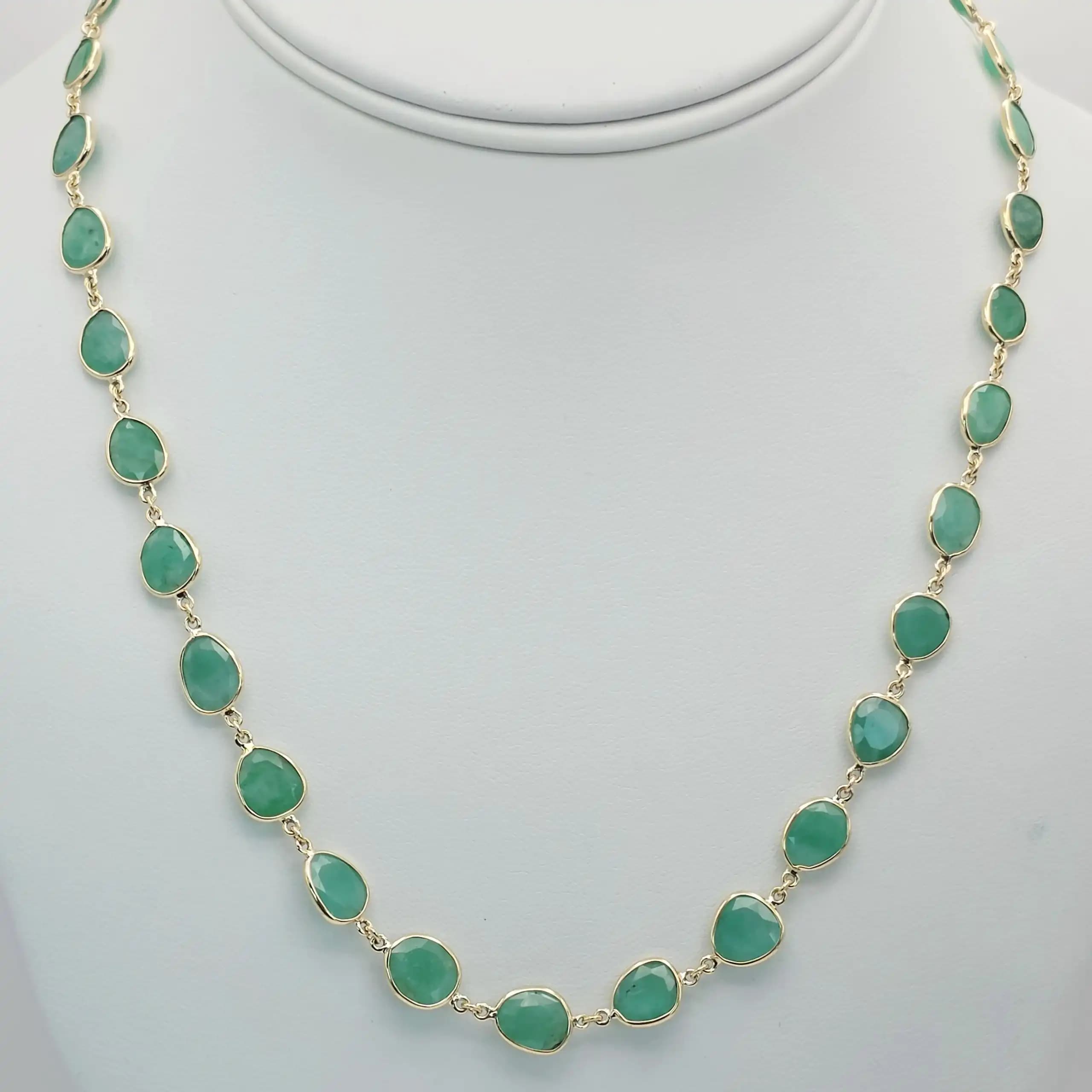 Emerlad Slice Chain Link Necklace