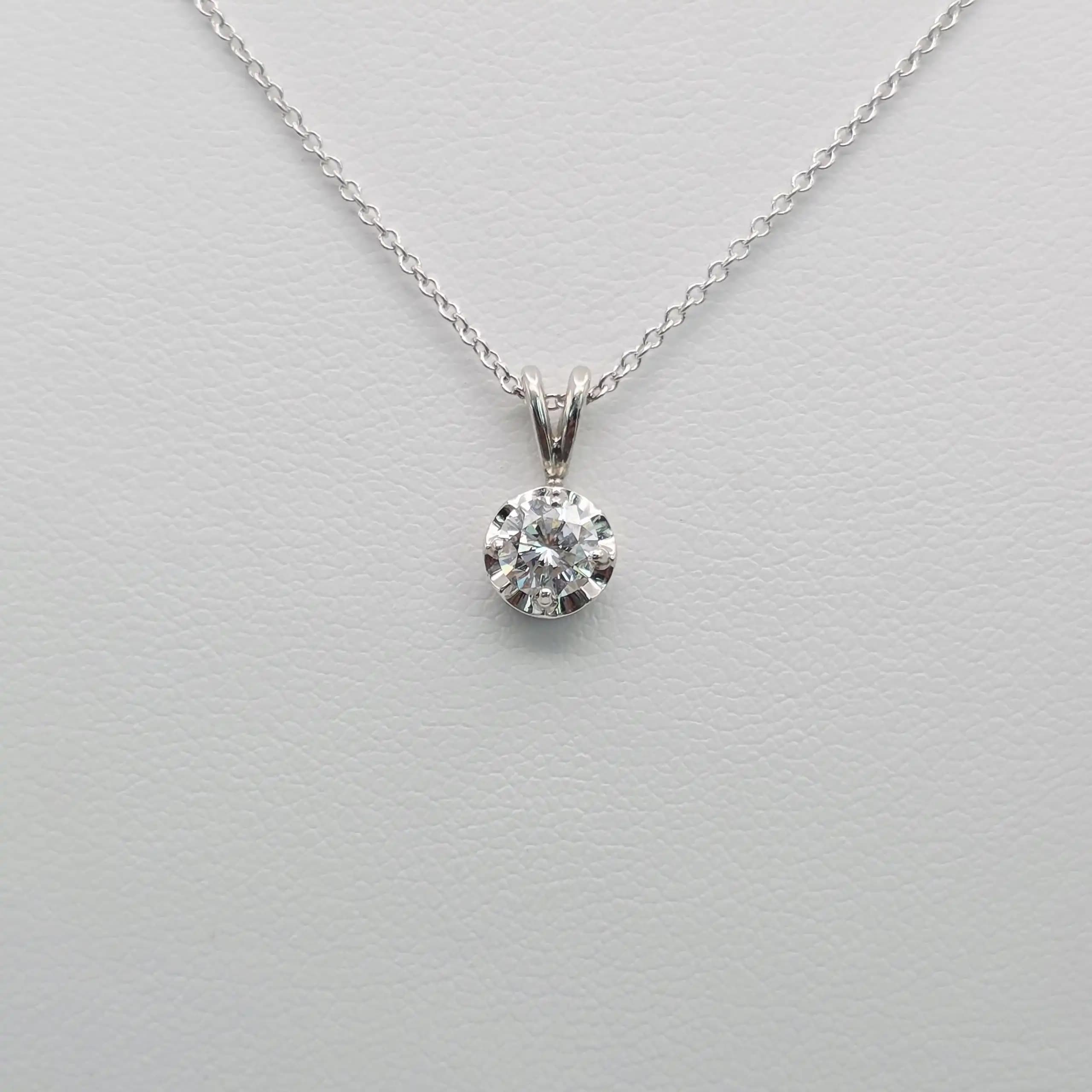 Diamond Solitaire Pendent Necklace