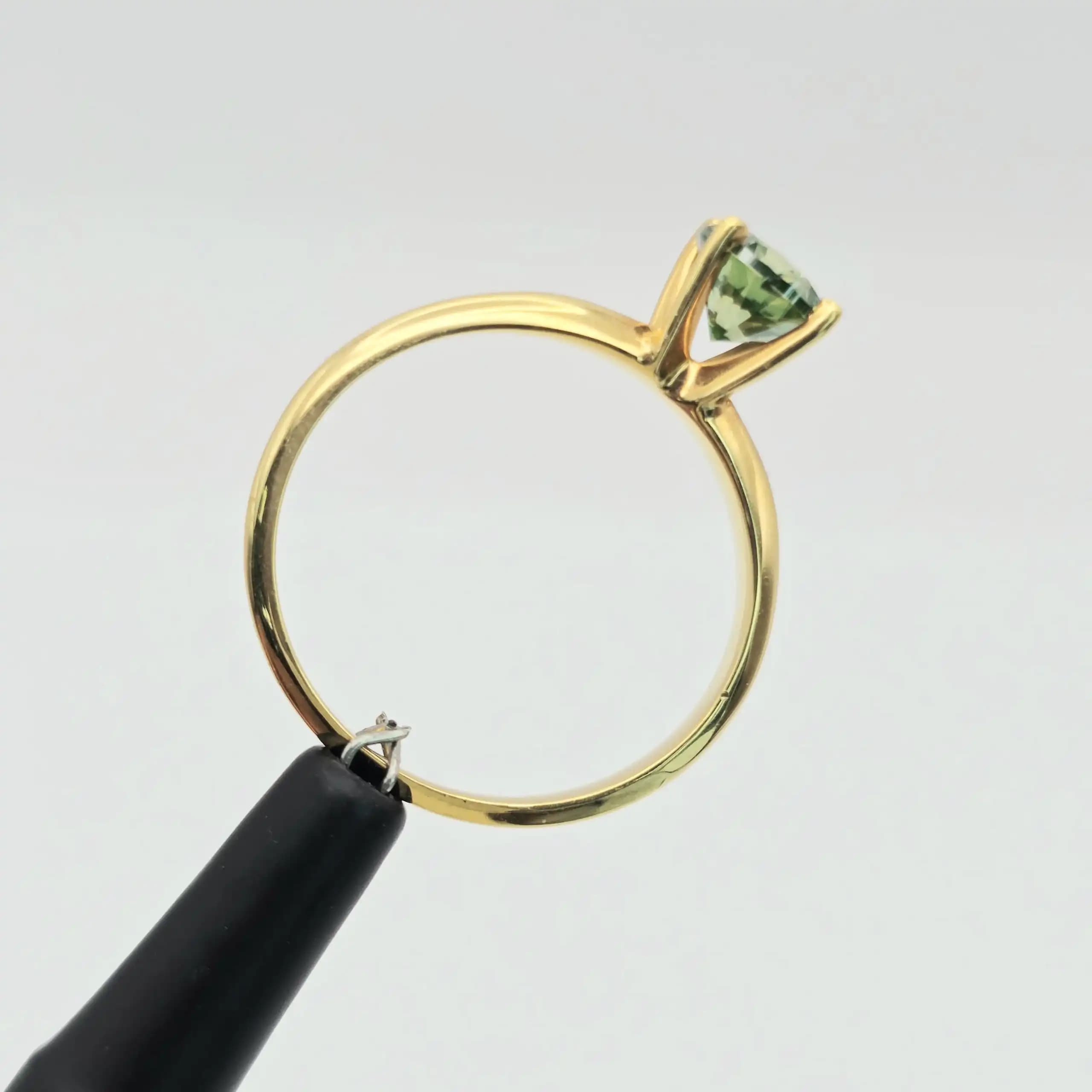 1.00 cts natural green gemstone solitaire ring in 18K yellow gold