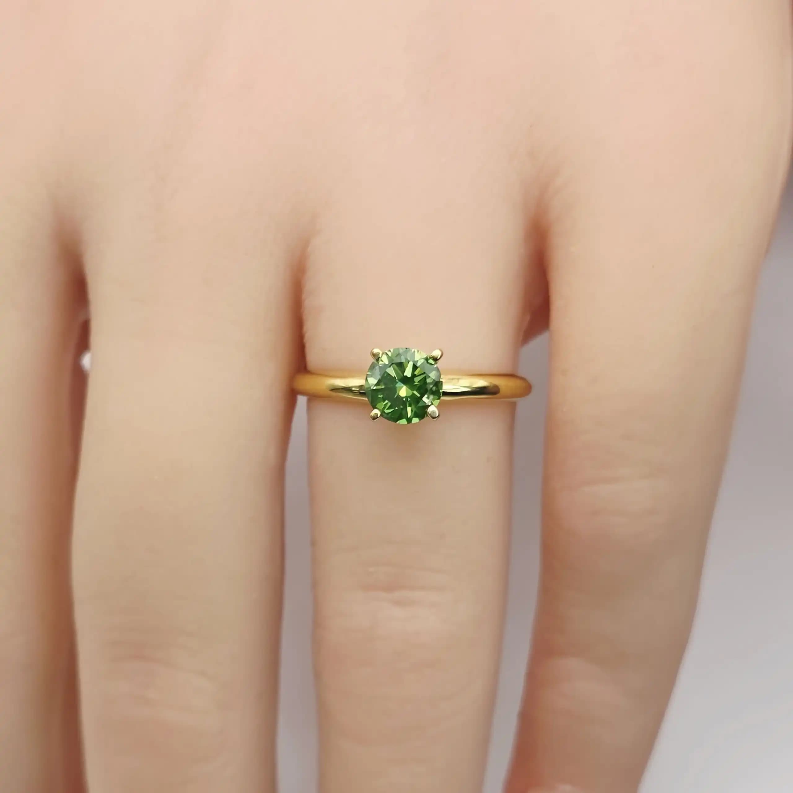 1.00 cts natural green gemstone solitaire ring in 18K yellow gold