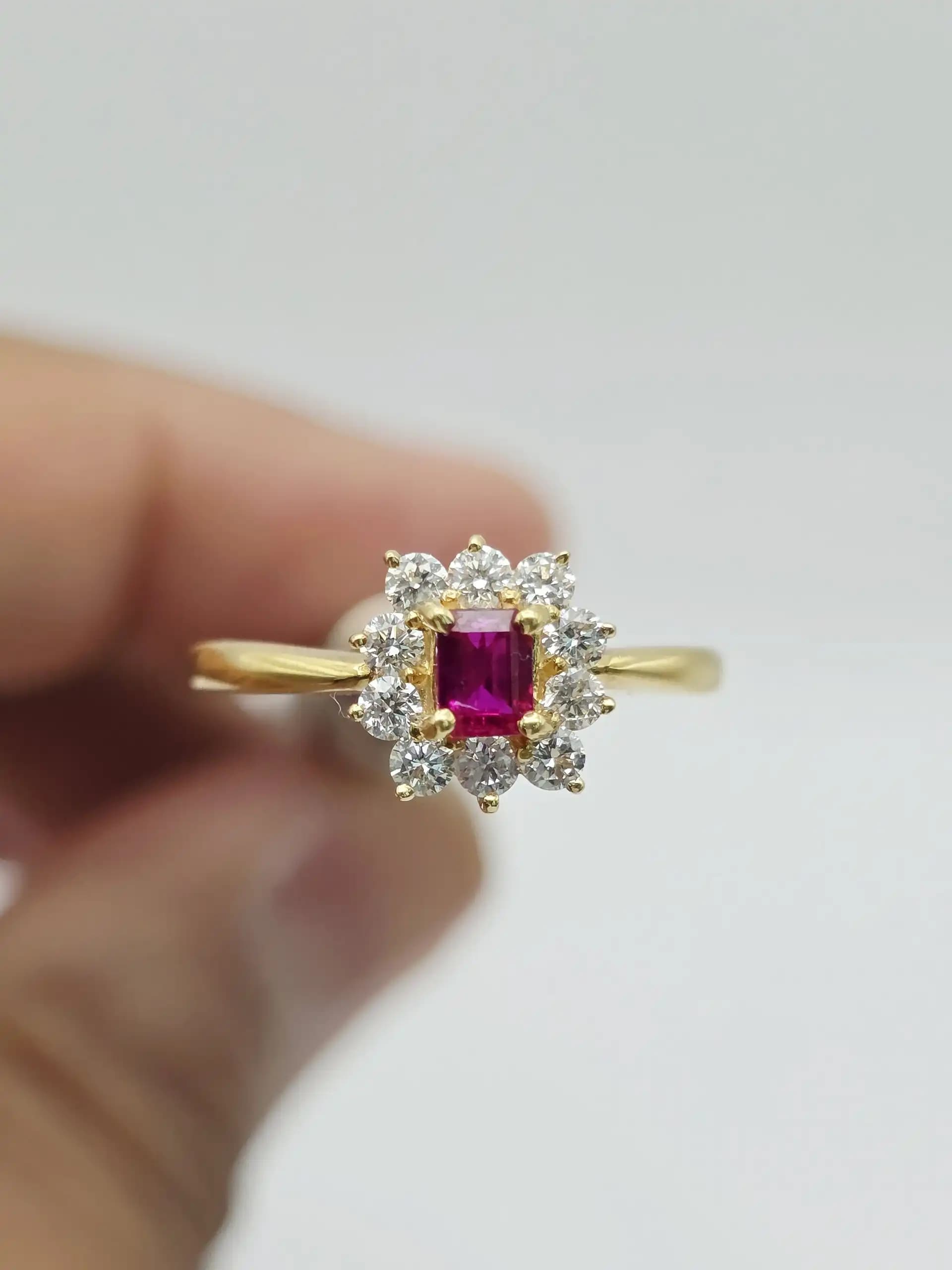 0.27 cts marquise natural ruby and diamond cluster ring in 18K yellow gold