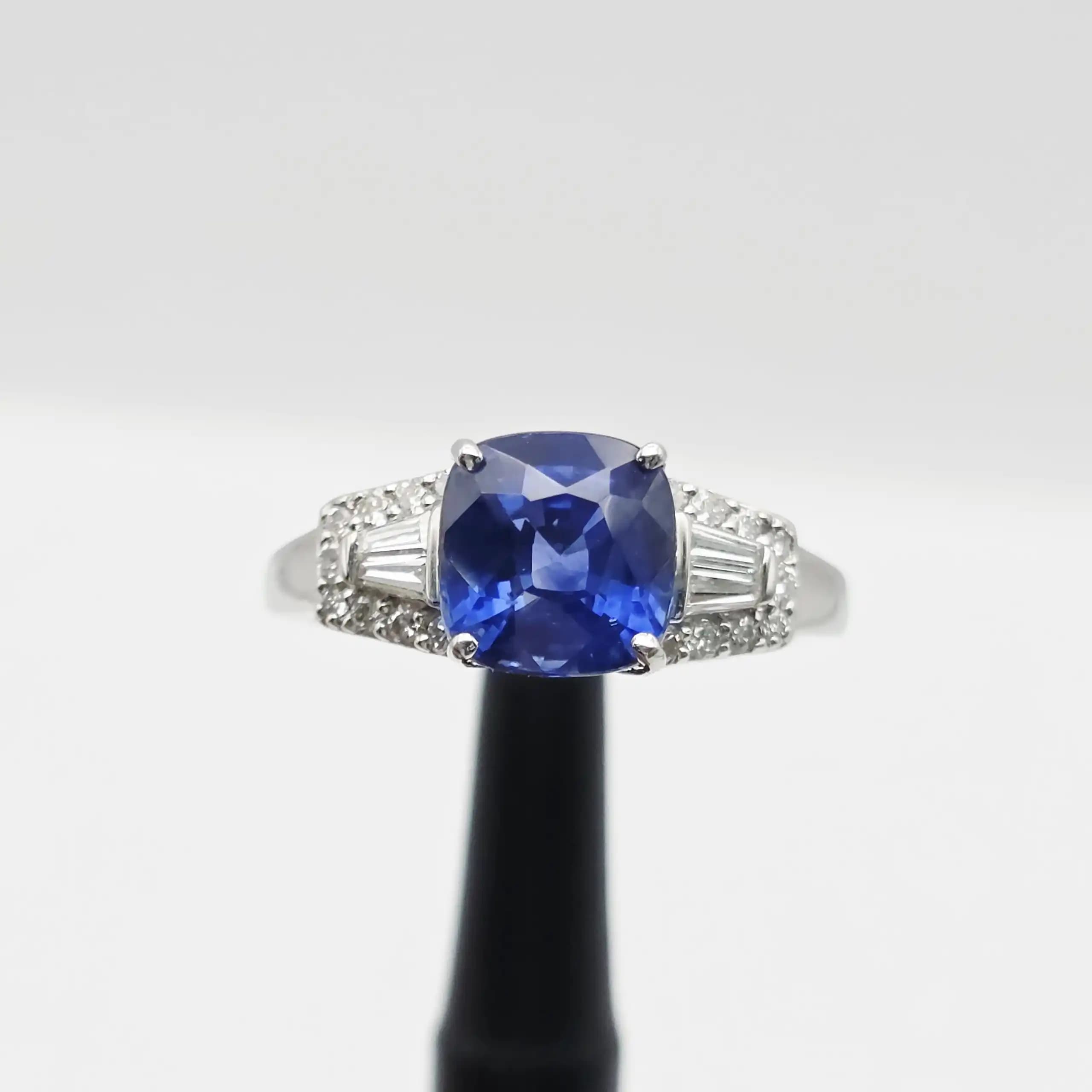 Vintage Style Blue Sapphire and Diamond Ring