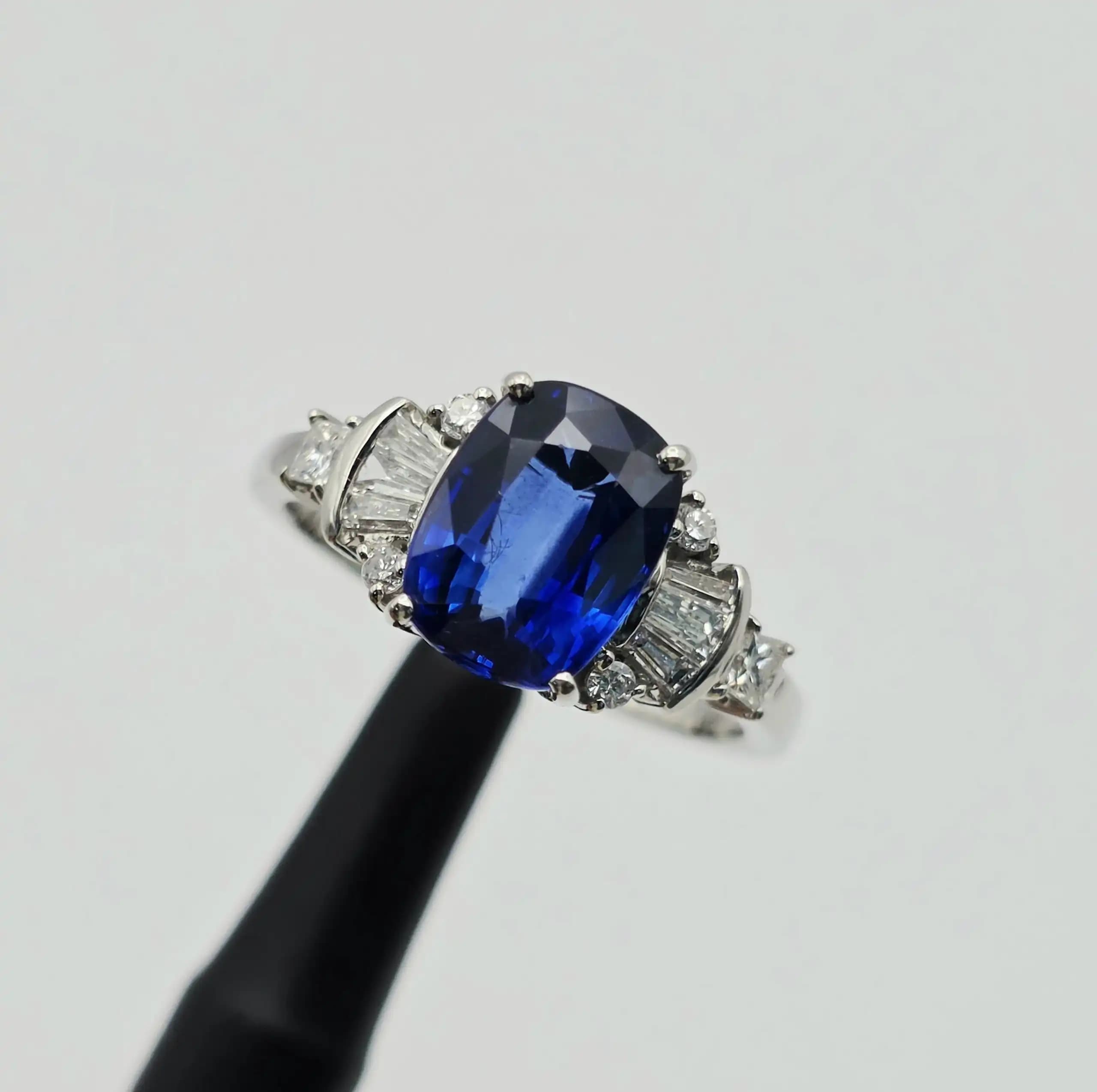 Vintage Style Blue Sapphire and Diamond Ring
