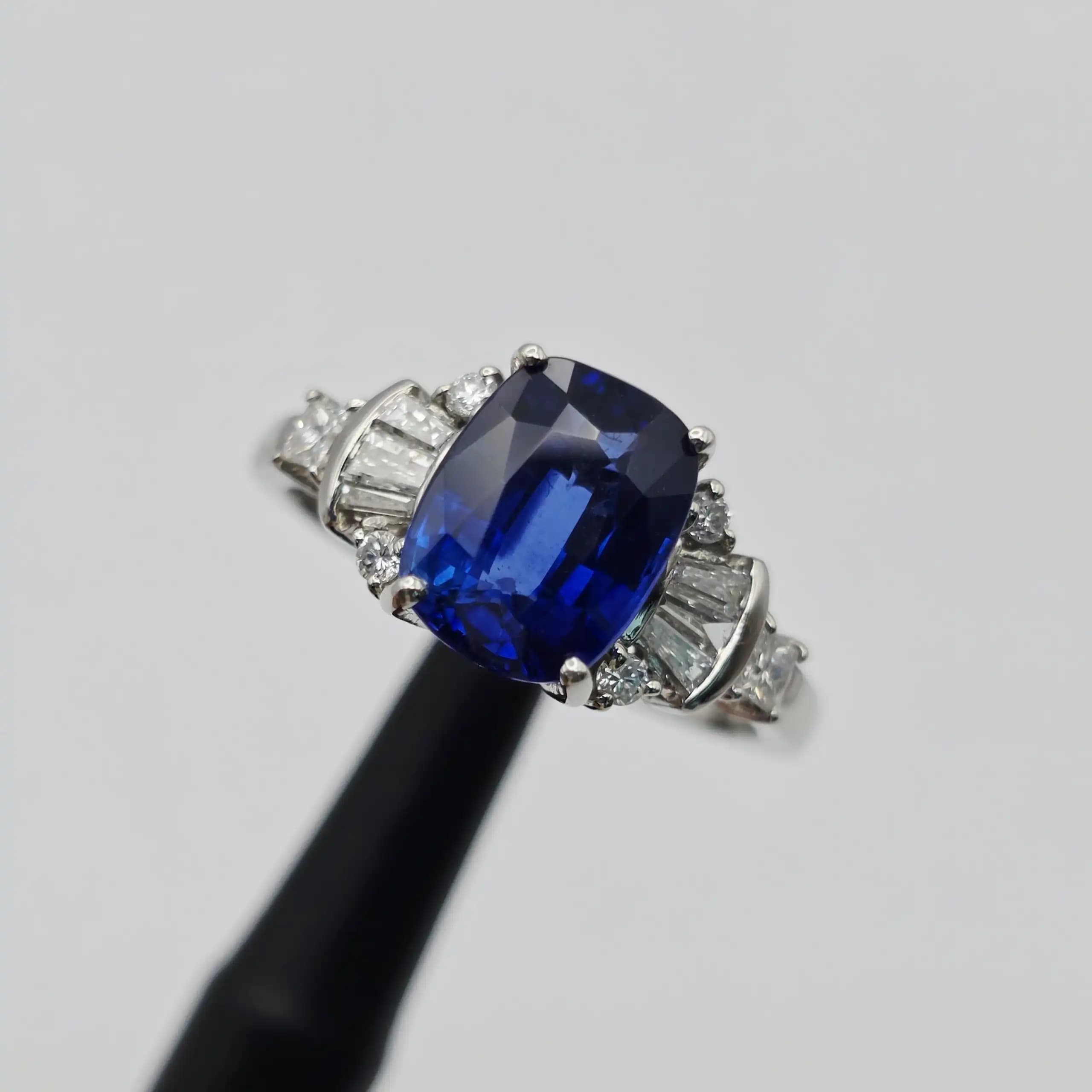 Vintage Style Blue Sapphire and Diamond Ring
