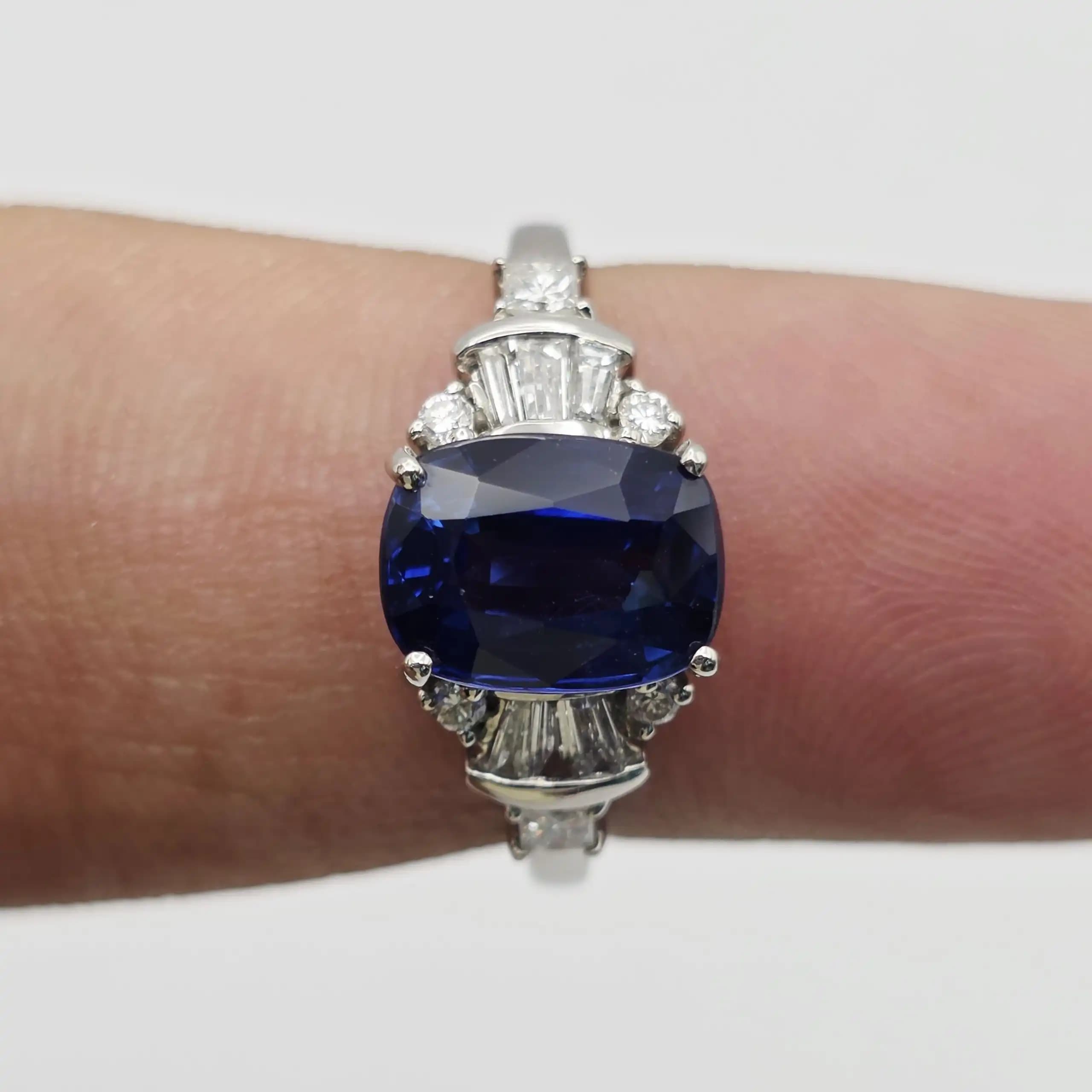 Vintage Style Blue Sapphire and Diamond Ring