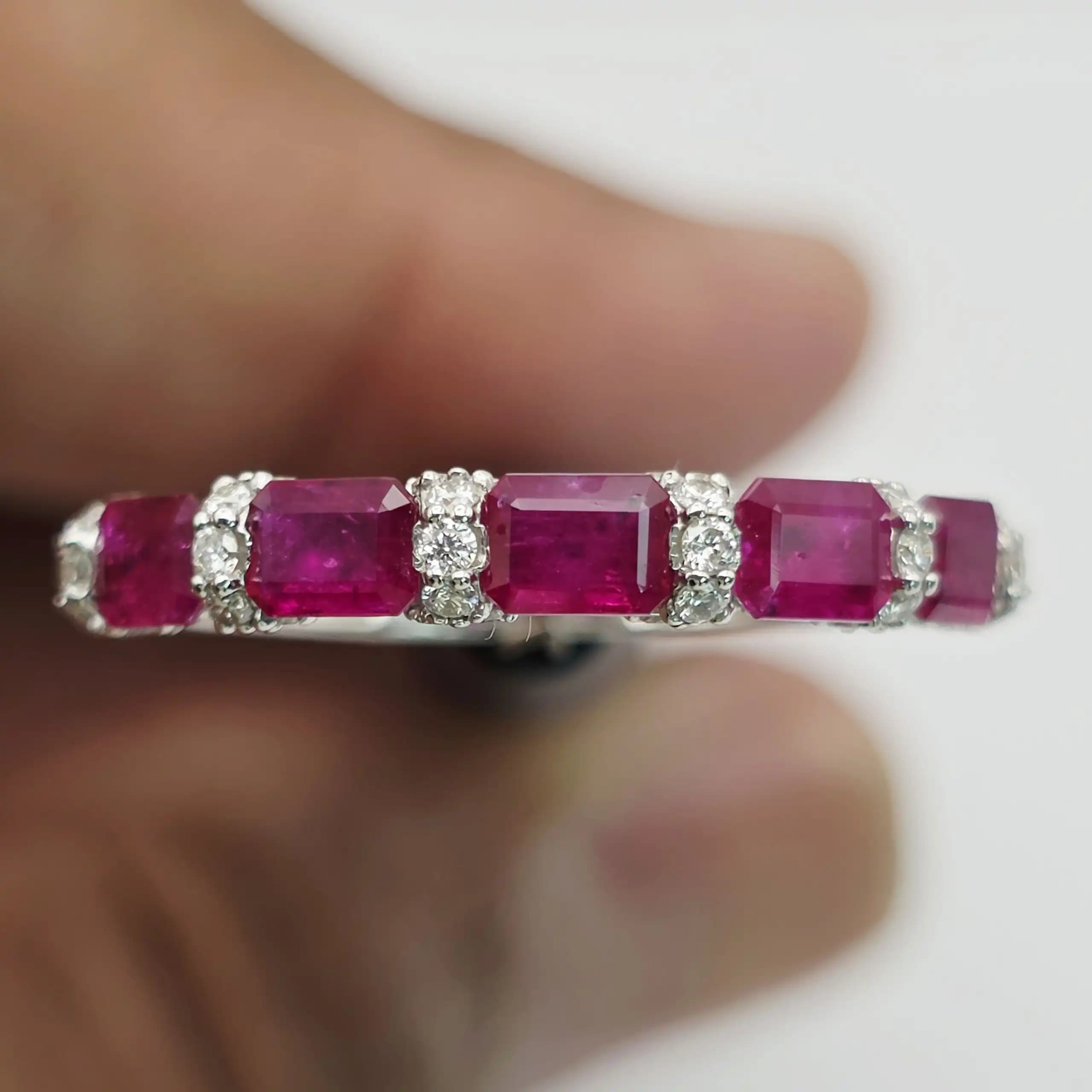 1.14 cts round natural ruby and diamond half eternity ring in 18K white gold