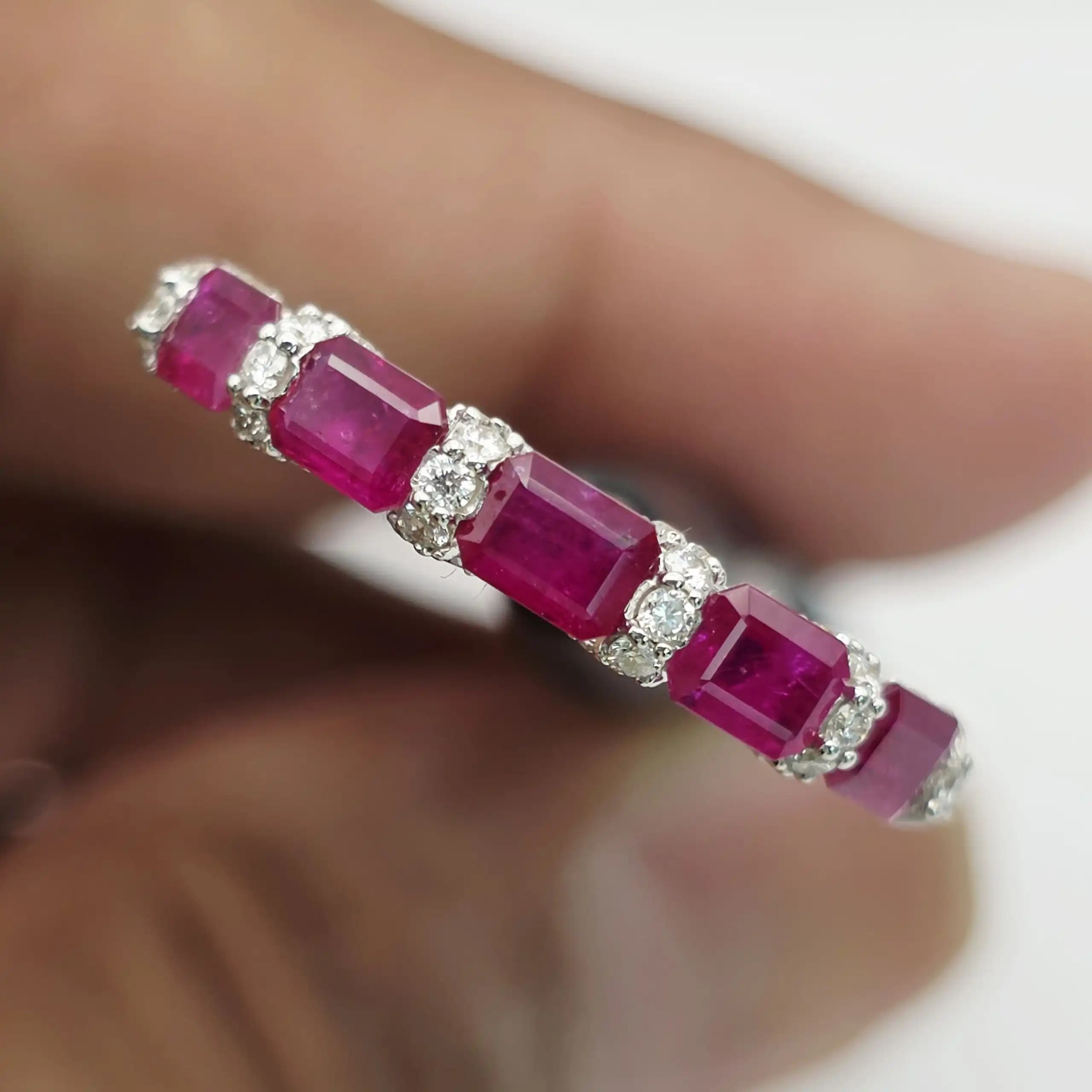 1.14 cts round natural ruby and diamond half eternity ring in 18K white gold