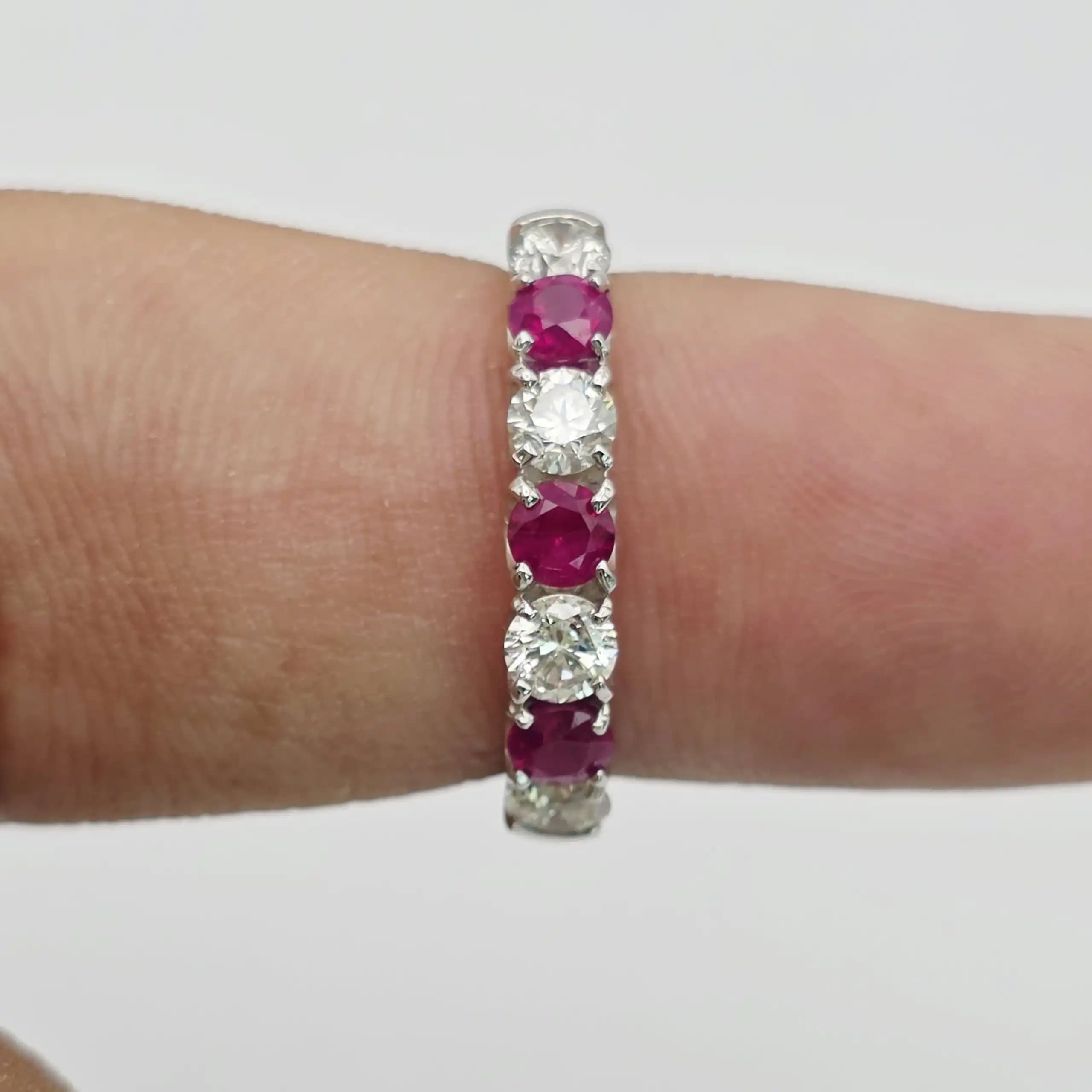 0.63 cts natural ruby and diamond band ring in 18K white gold