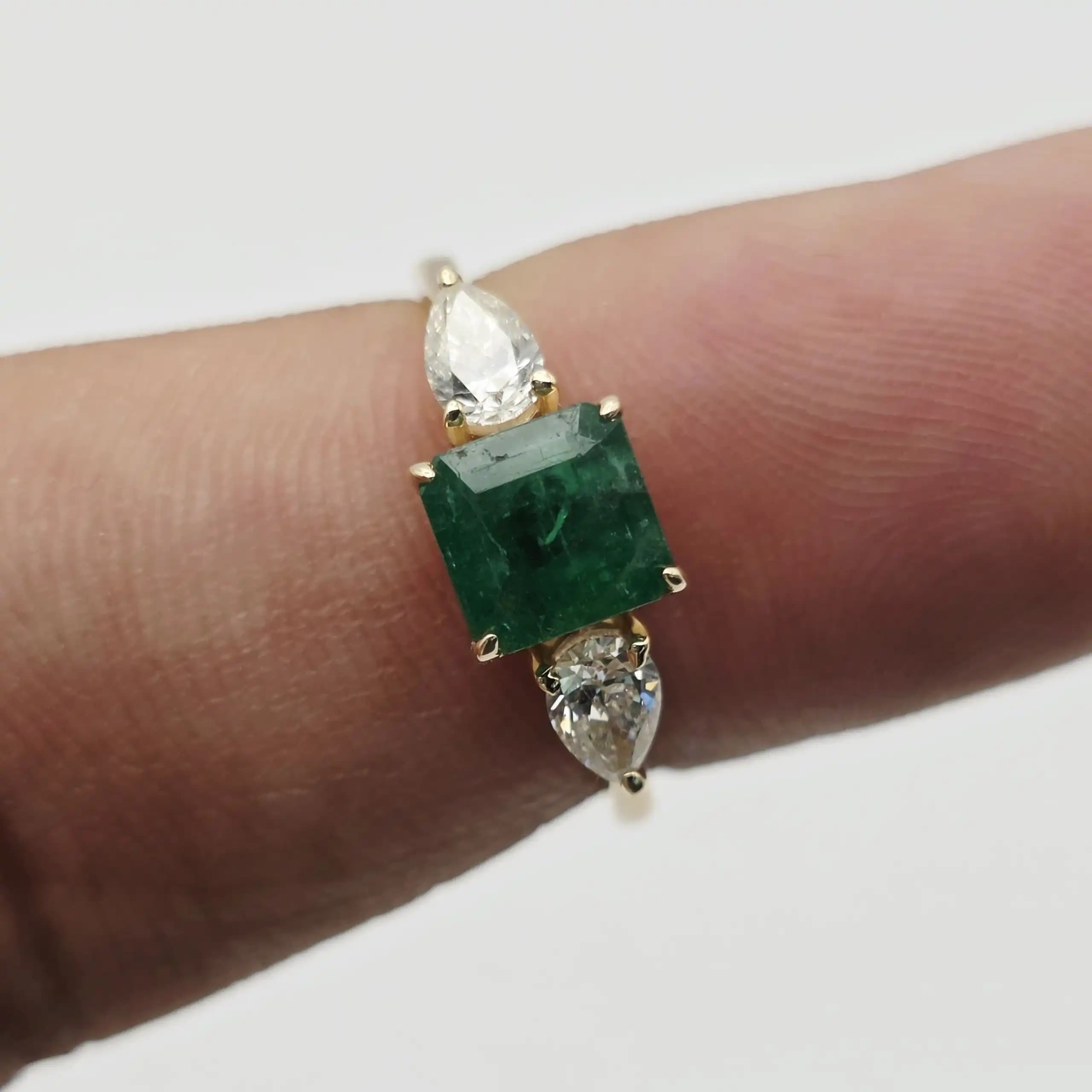 1.23 cts oval natural emerald solitaire ring with pave band in 14K yellow gold