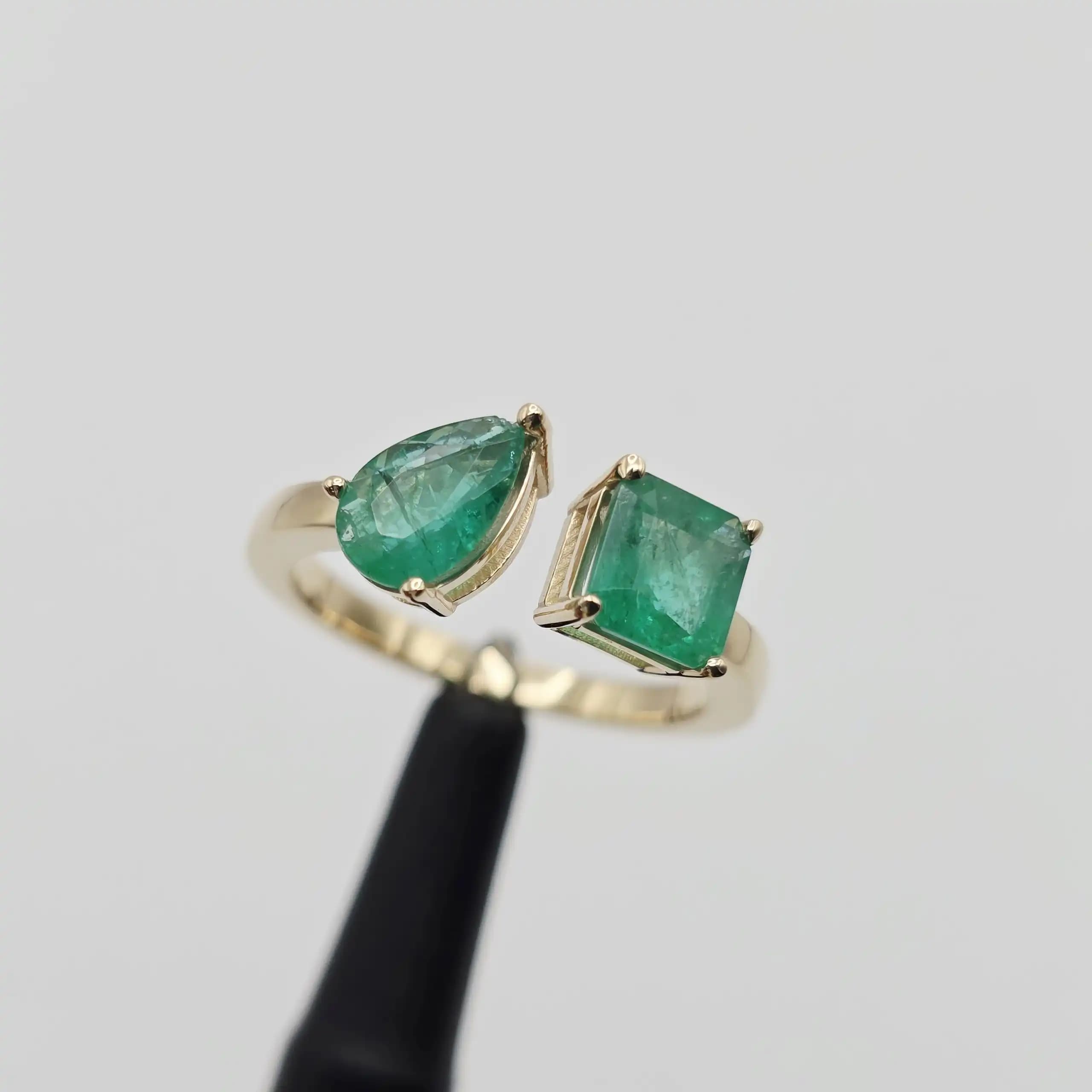 1.25 cts natural emerald toi et moi ring in 14K yellow gold