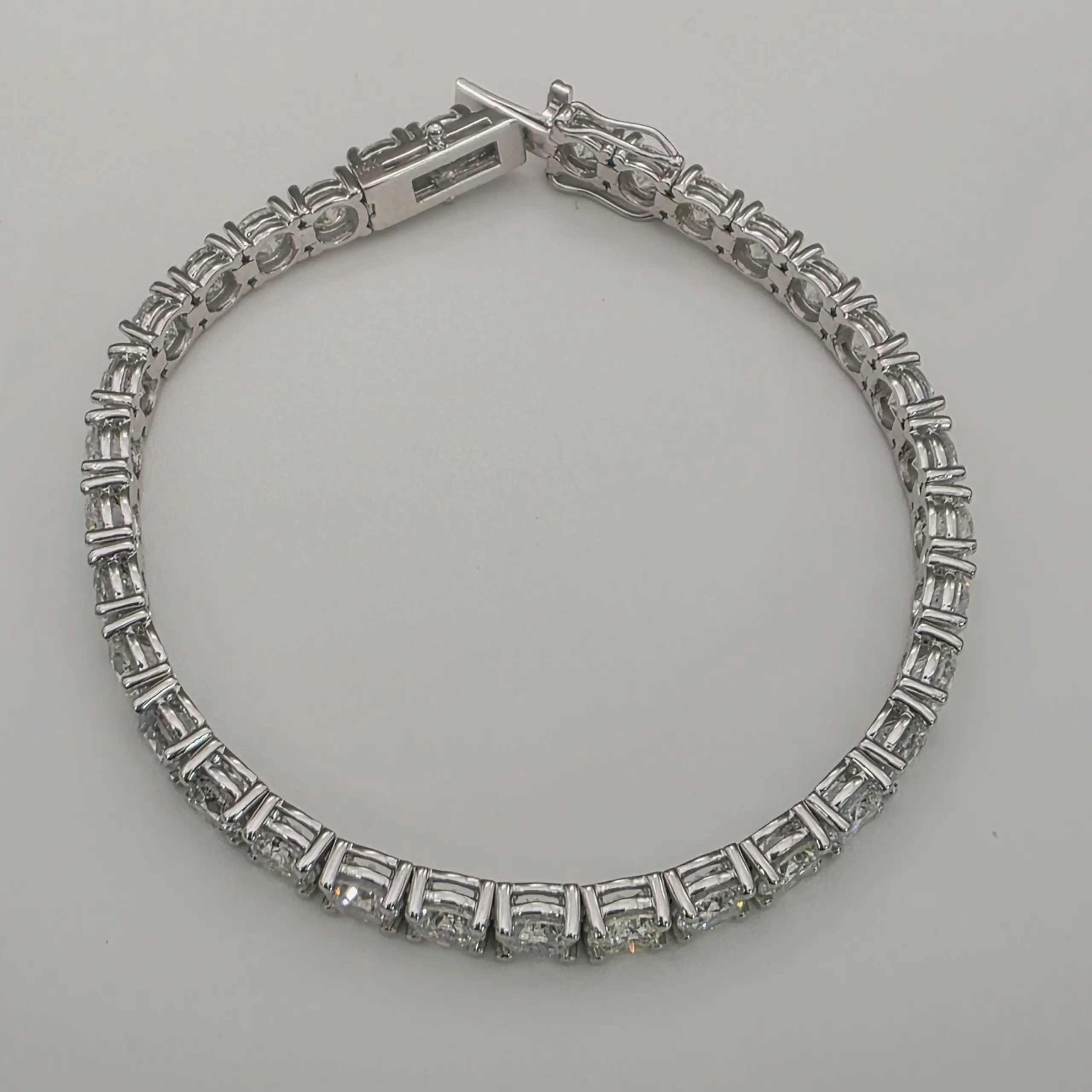 16.27 cts round natural diamond tennis bracelet in 14K white gold
