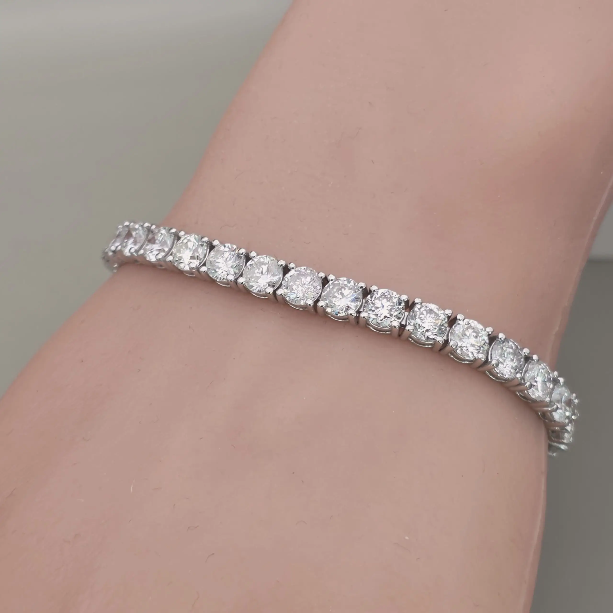 16.27 cts round natural diamond tennis bracelet in 14K white gold